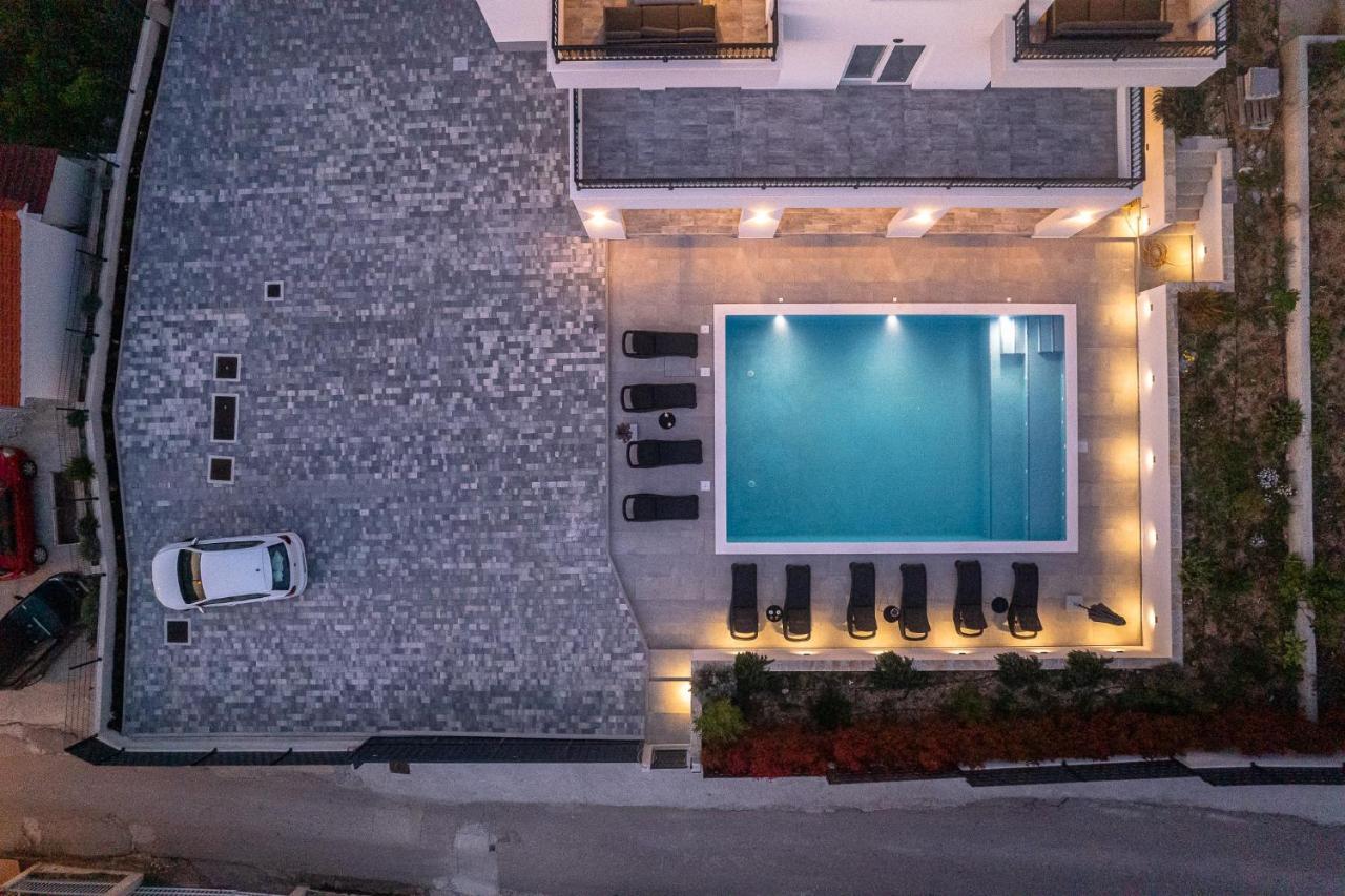 Villa Barbara & Zoran With Heated Swimming Pool سيغيت فغانييتْسا المظهر الخارجي الصورة