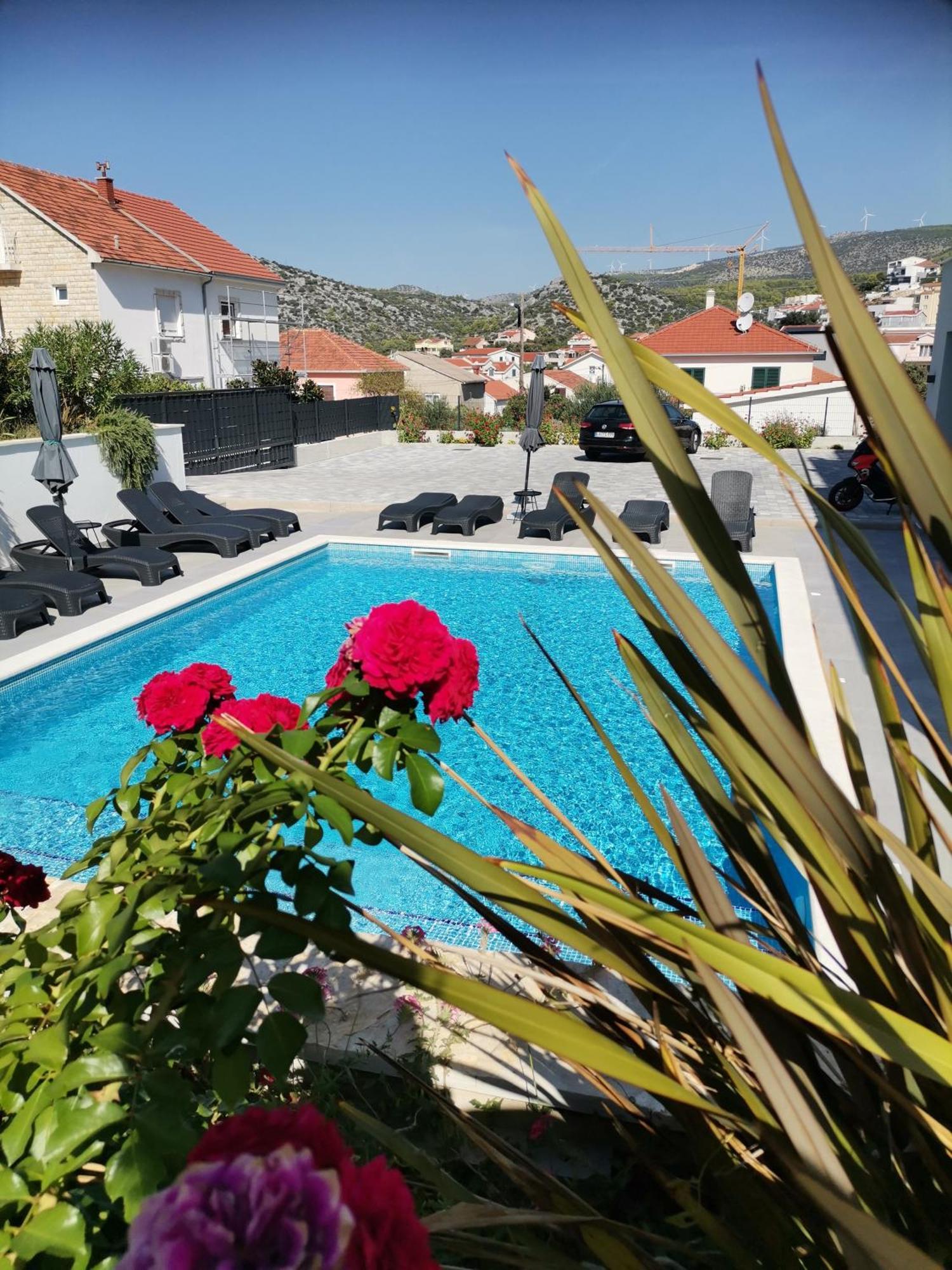 Villa Barbara & Zoran With Heated Swimming Pool سيغيت فغانييتْسا المظهر الخارجي الصورة